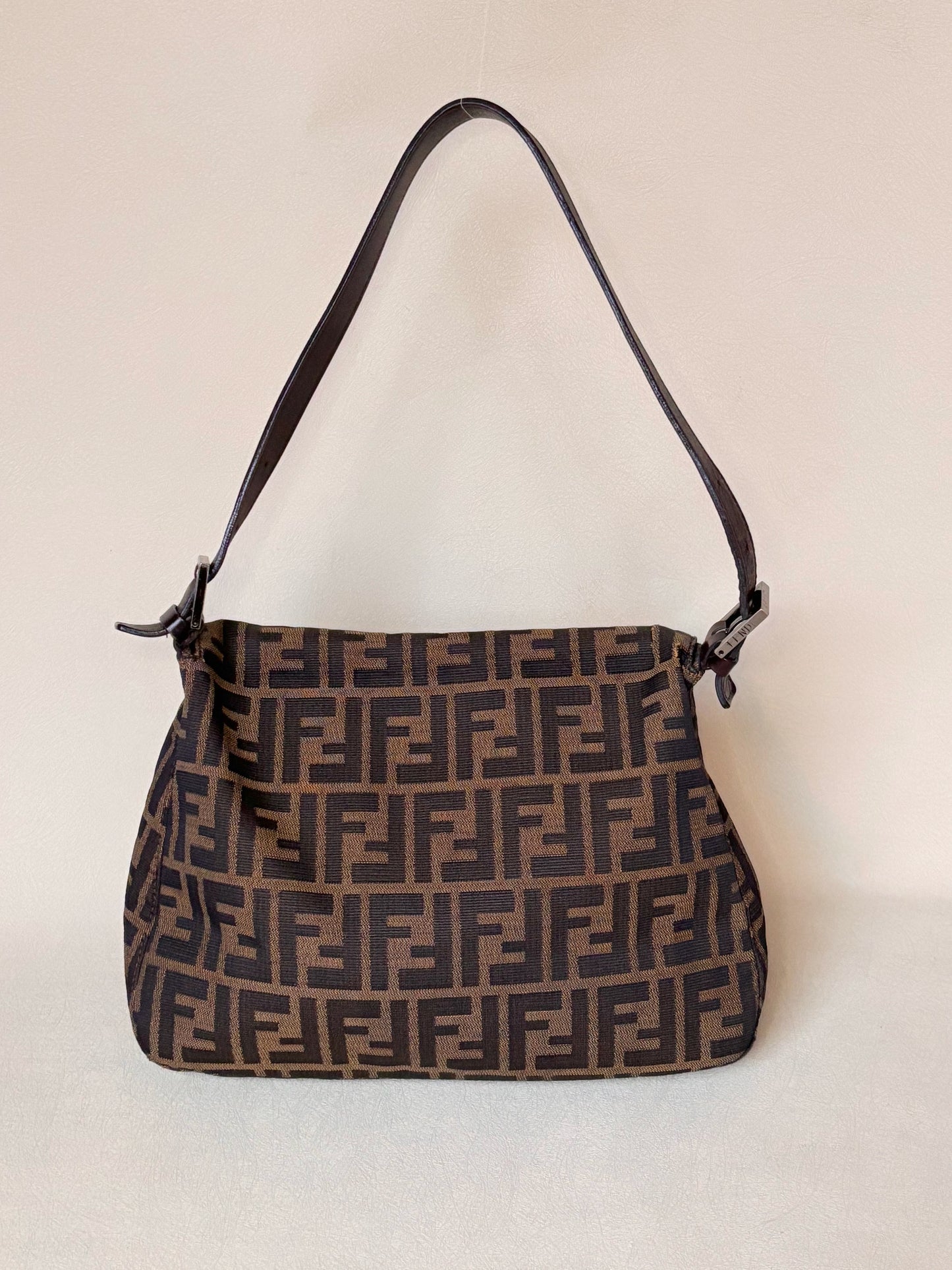 FENDI Sac Mamma Baguette