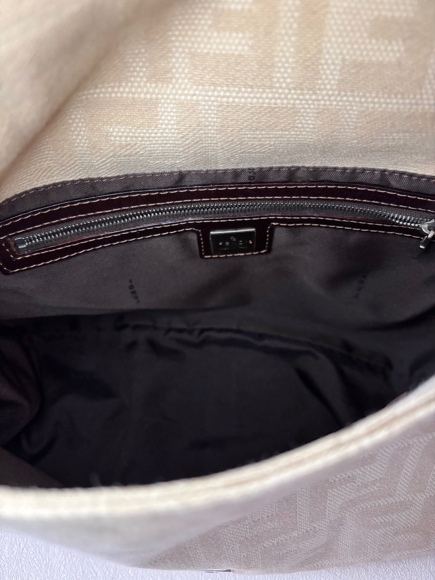 FENDI Sac Mamma Baguette
