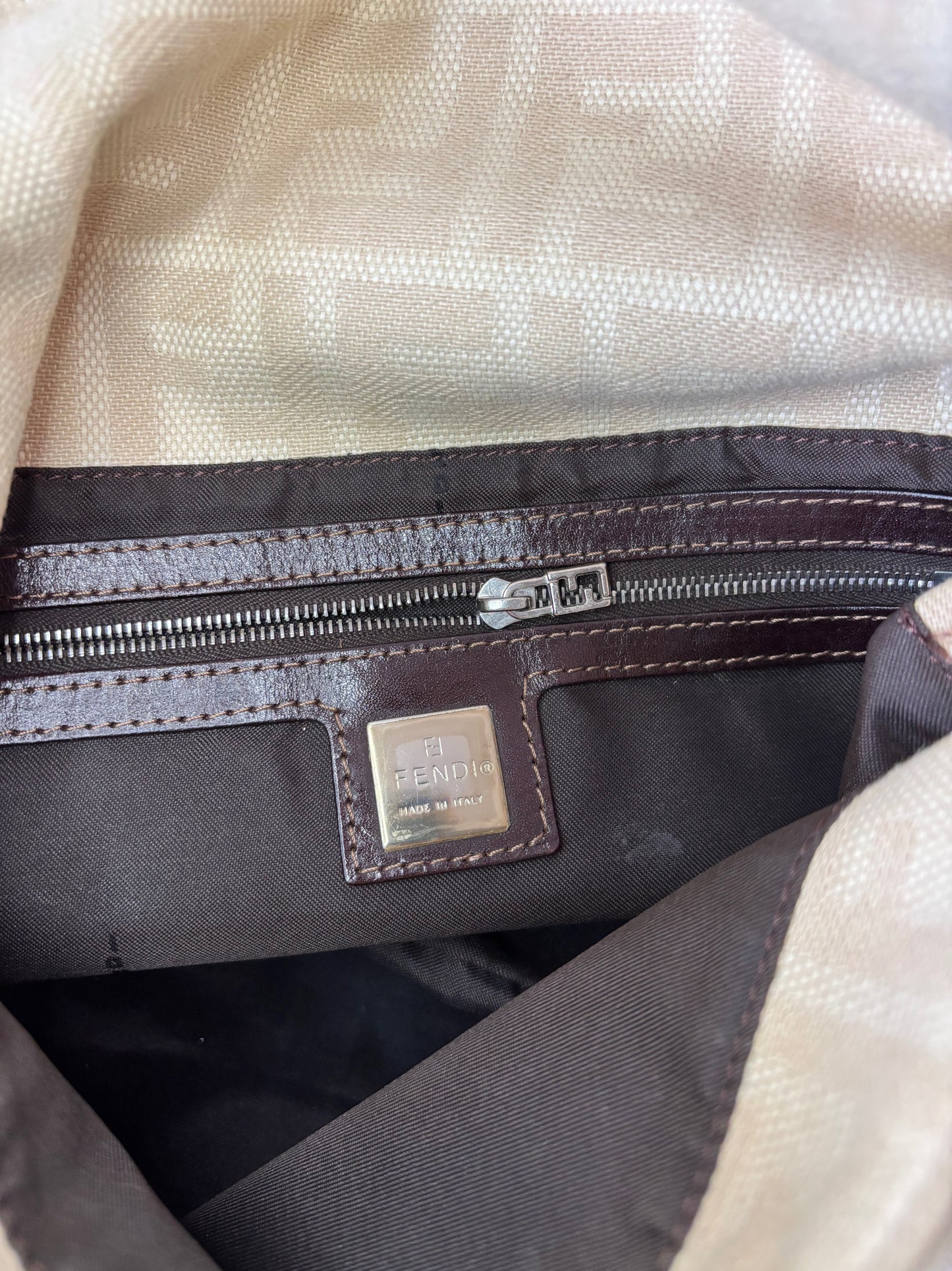 FENDI Sac Mamma Baguette