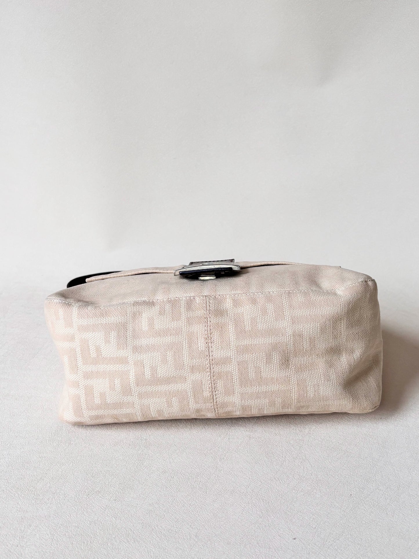 FENDI Sac Mamma Baguette