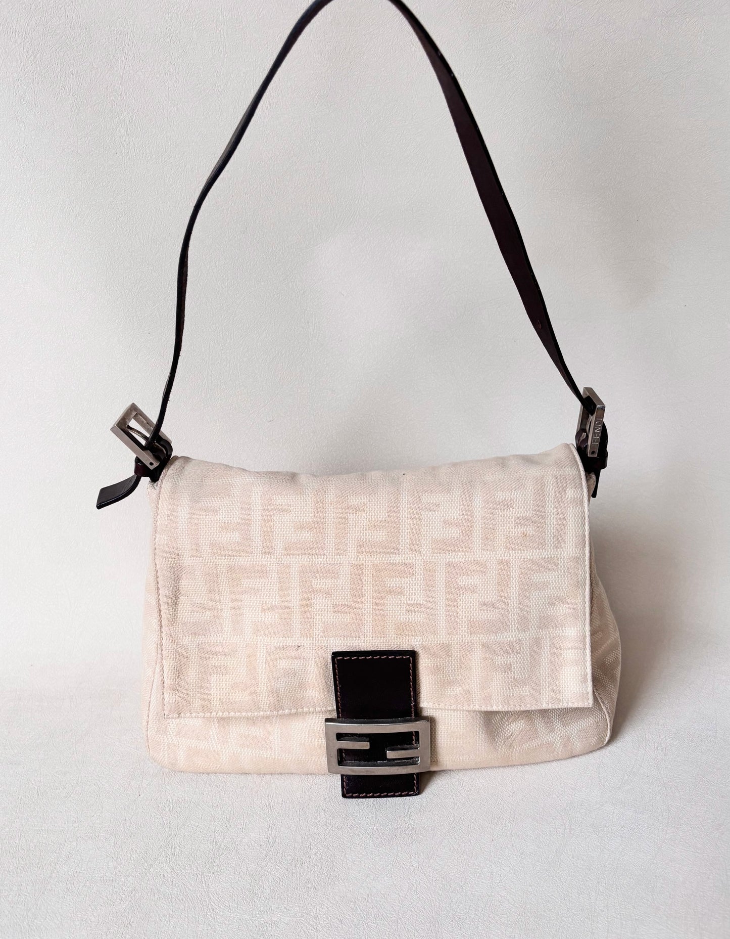FENDI Sac Mamma Baguette
