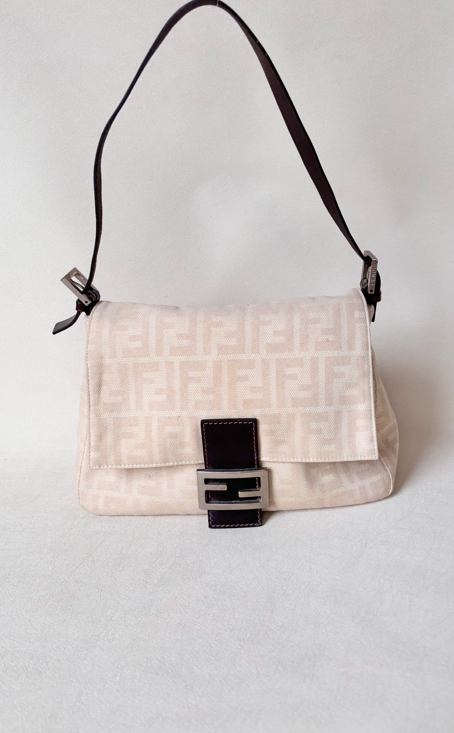 FENDI Sac Mamma Baguette