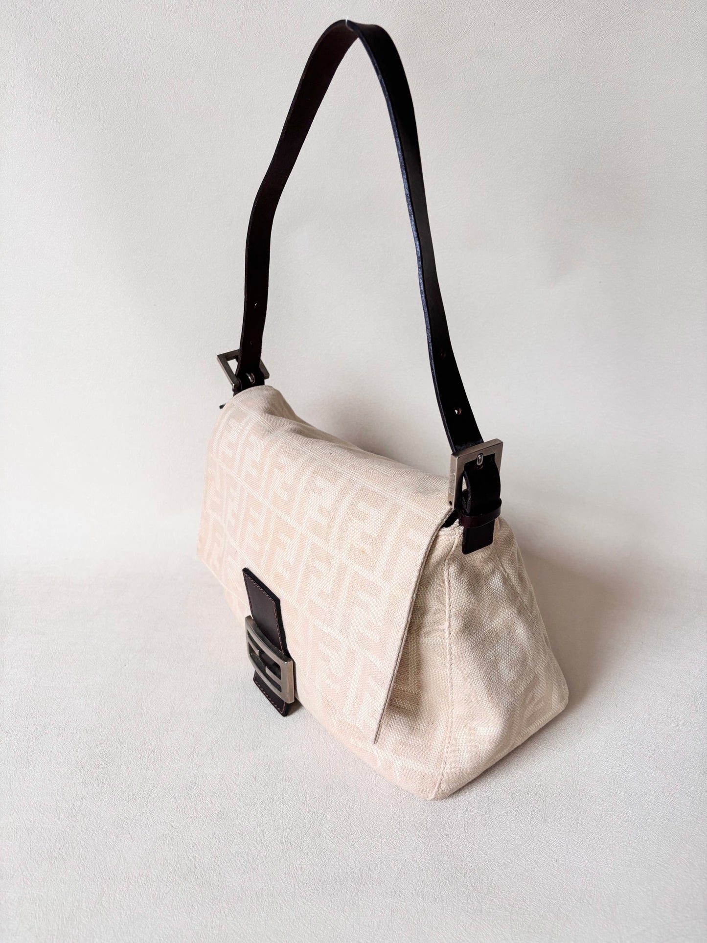 FENDI Sac Mamma Baguette