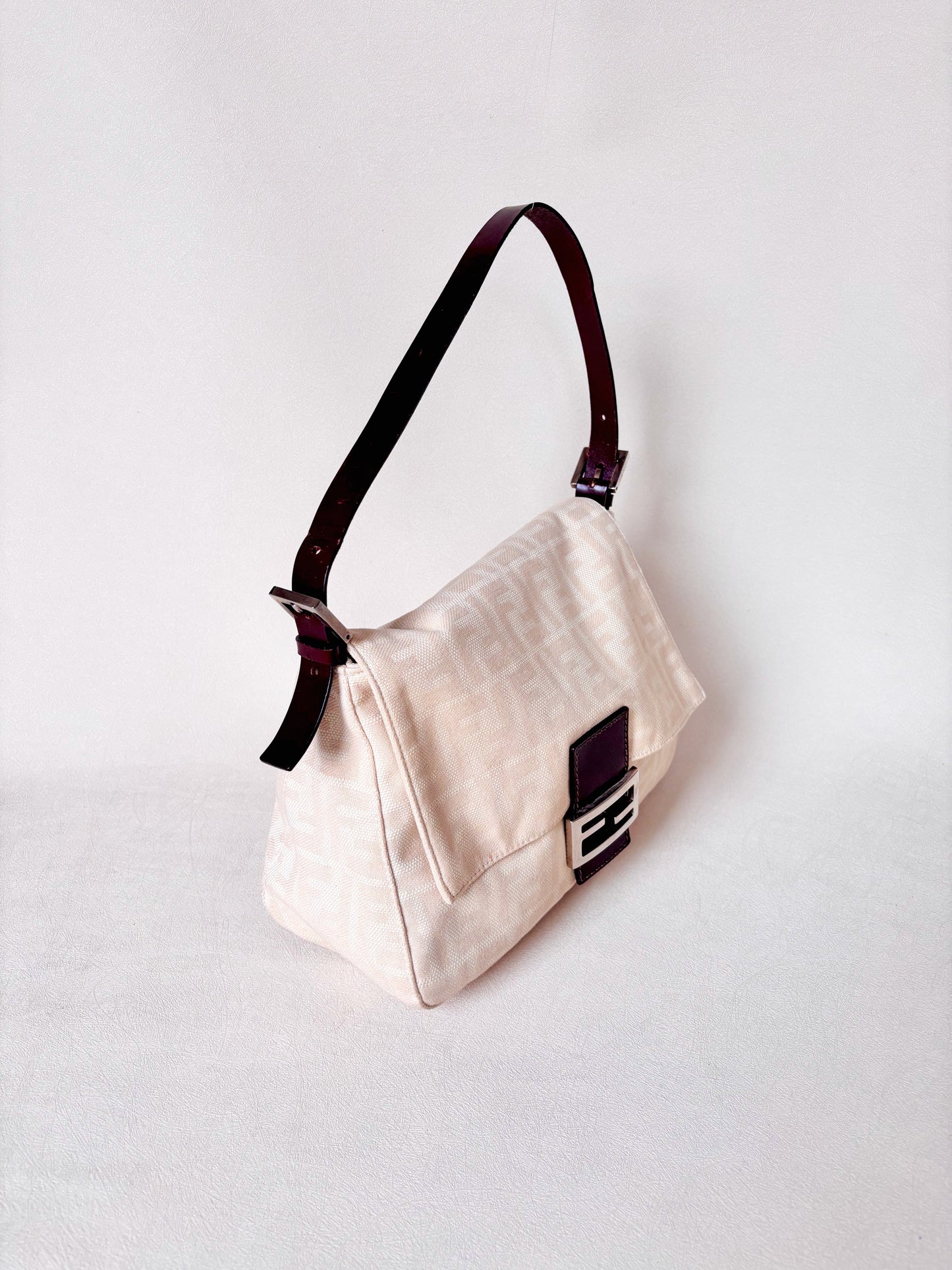 FENDI Sac Mamma Baguette