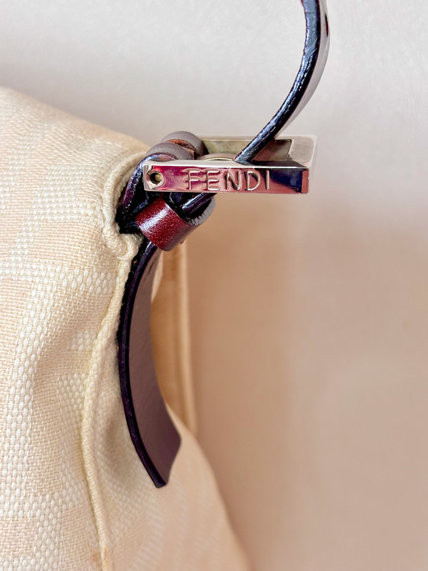 FENDI Sac Mamma Baguette