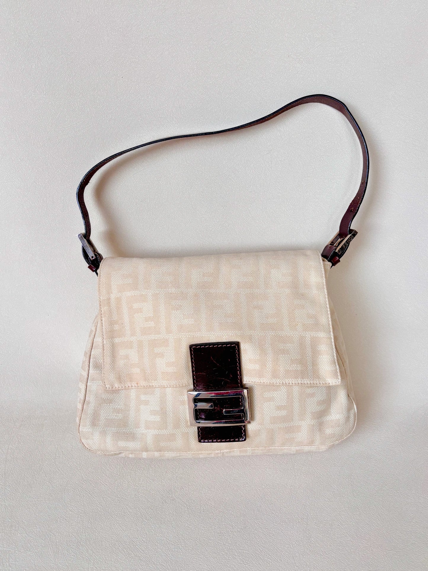 FENDI Sac Mamma Baguette