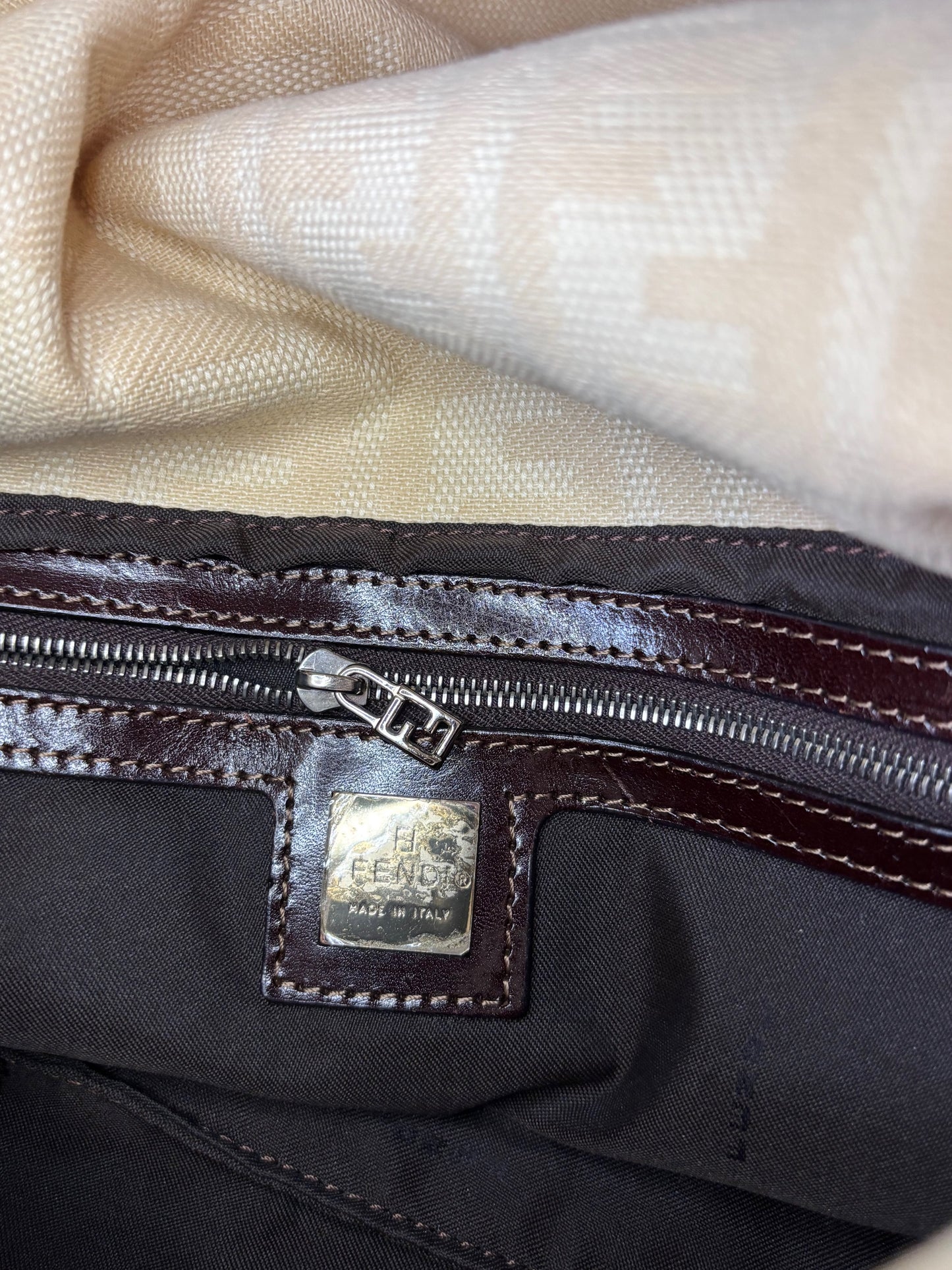 FENDI Sac Mamma Baguette