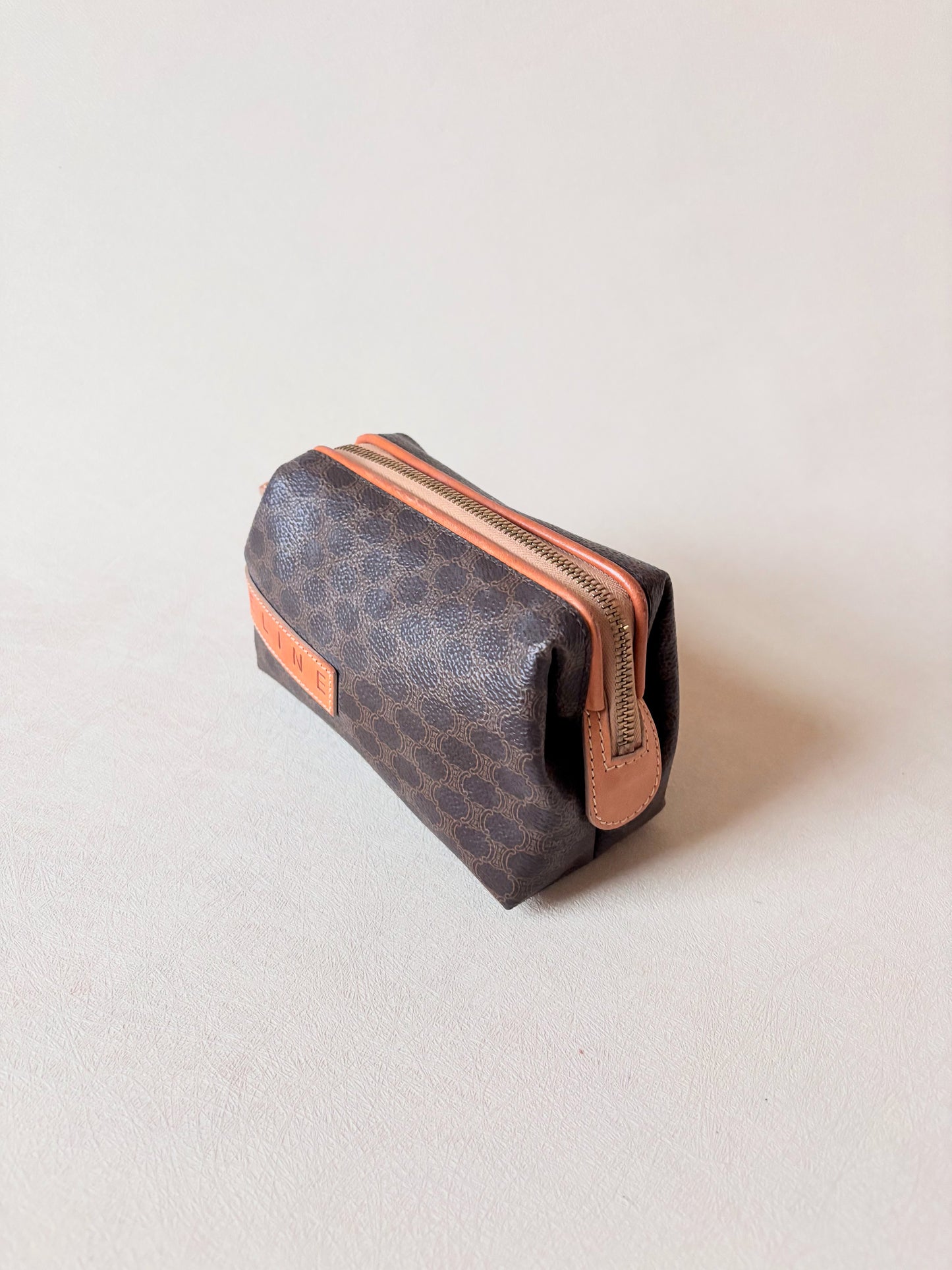 CÉLINE Pochette Triomphe