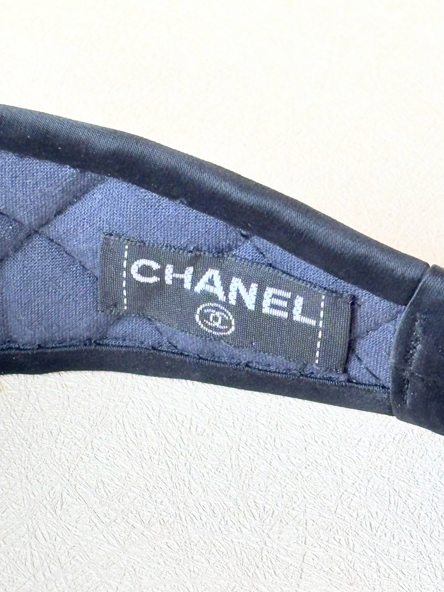 Chanel Bandeau matelassé