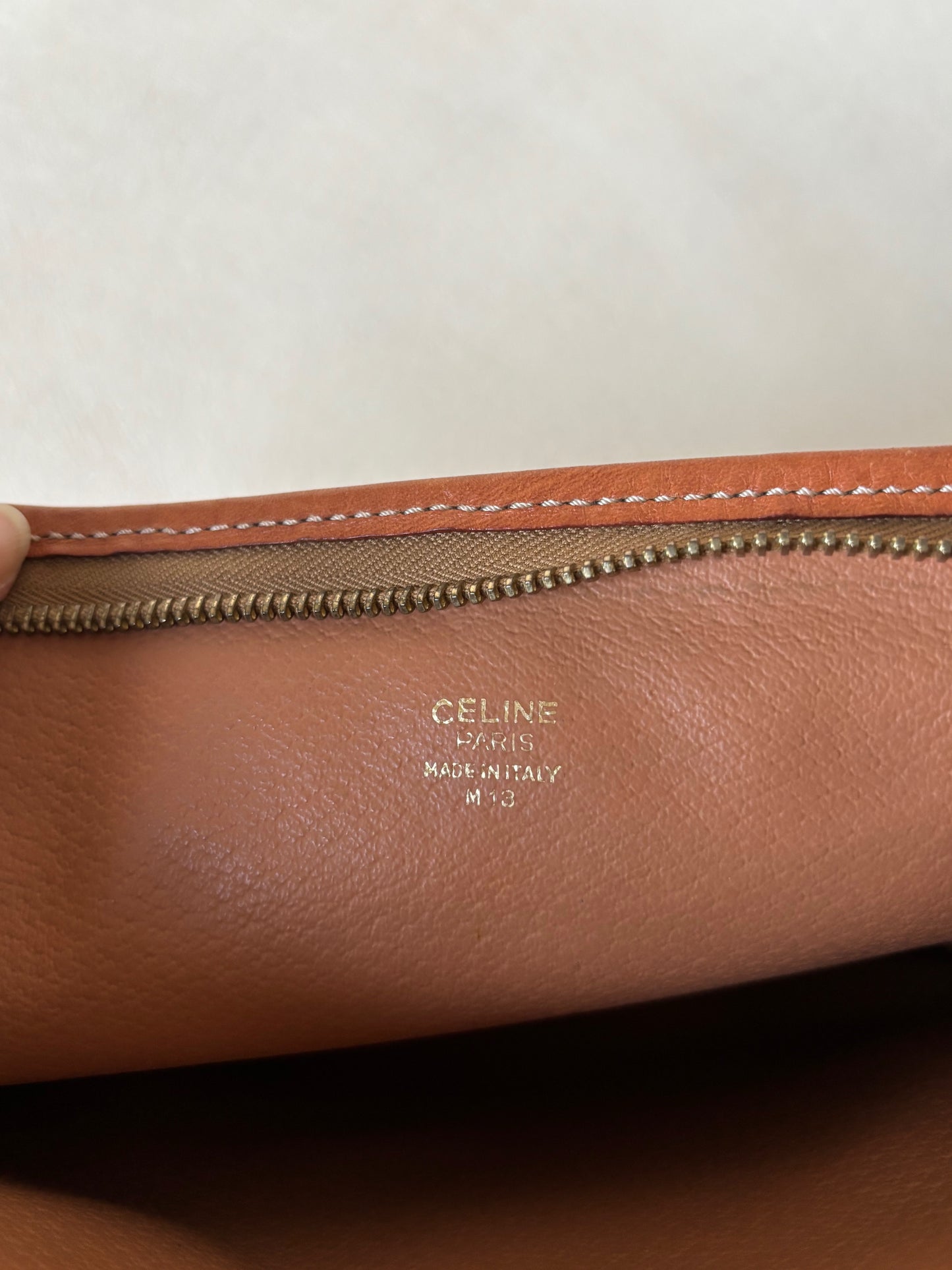 CÉLINE Pochette Triomphe