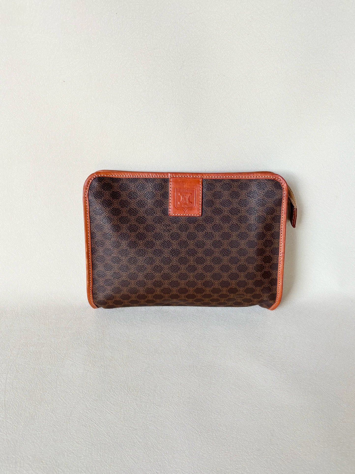 CÉLINE Pochette Triomphe