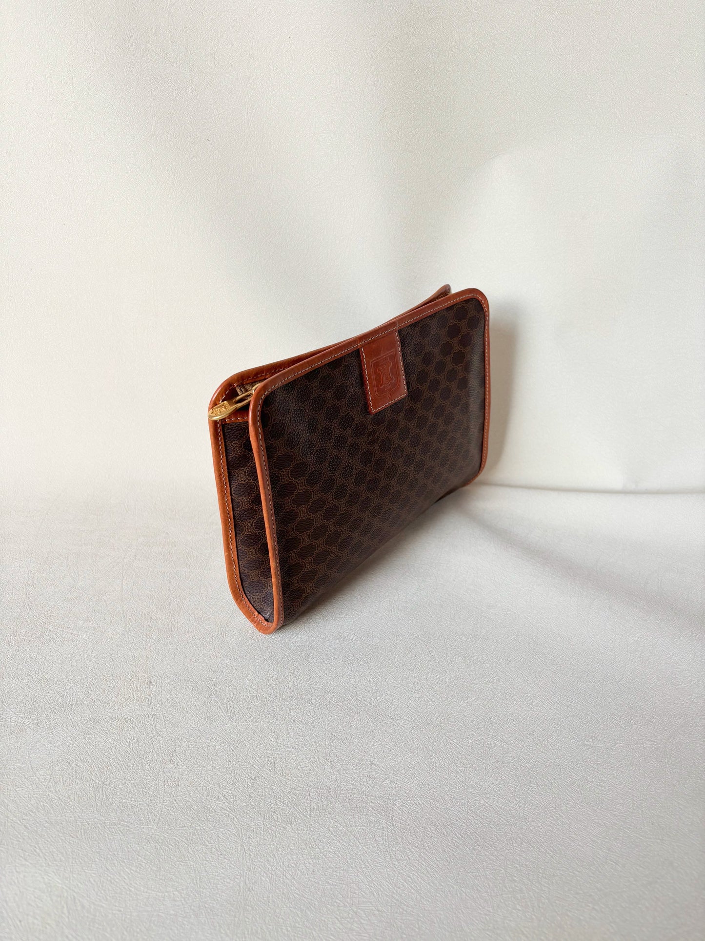 CÉLINE Pochette Triomphe