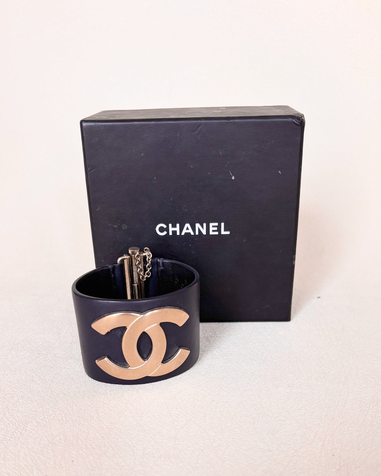 CHANEL Bracelet Manchette