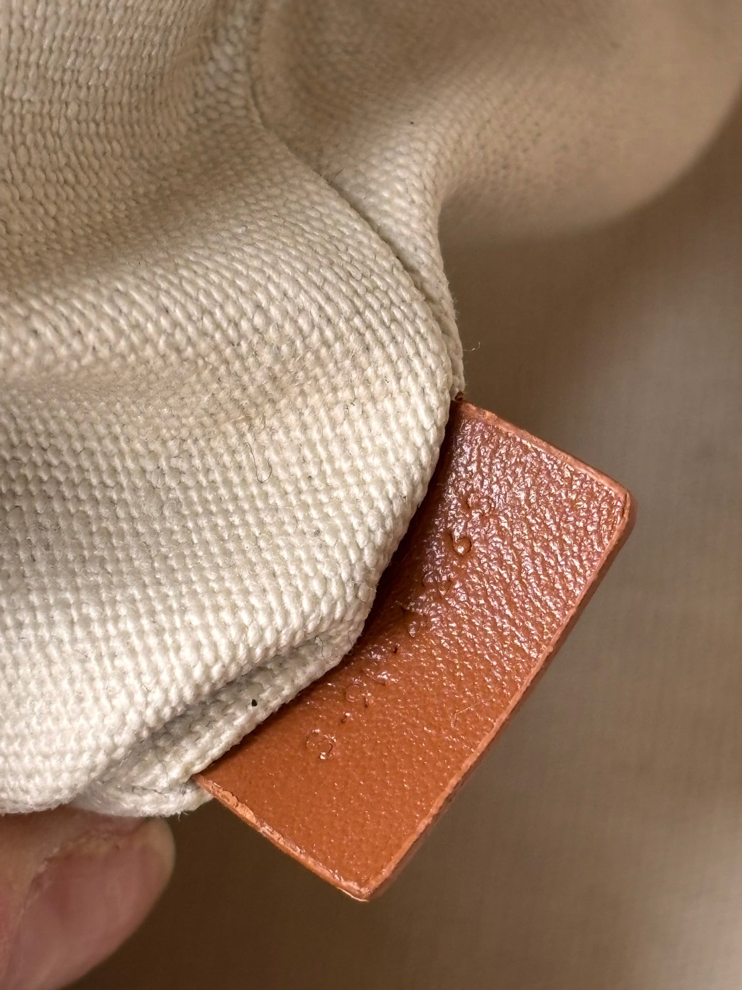 CÉLINE Pochette Triomphe