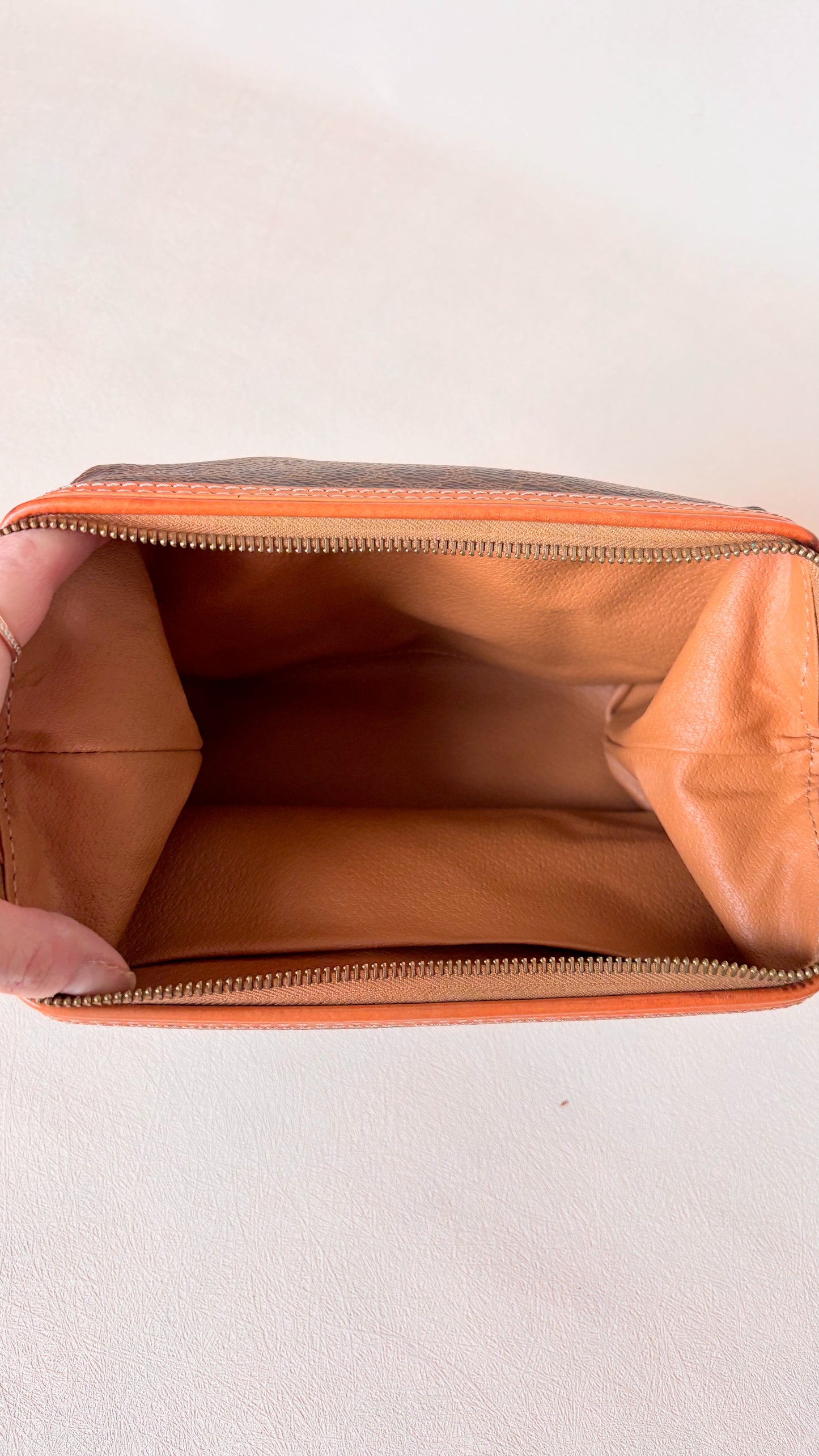 CÉLINE Pochette Triomphe