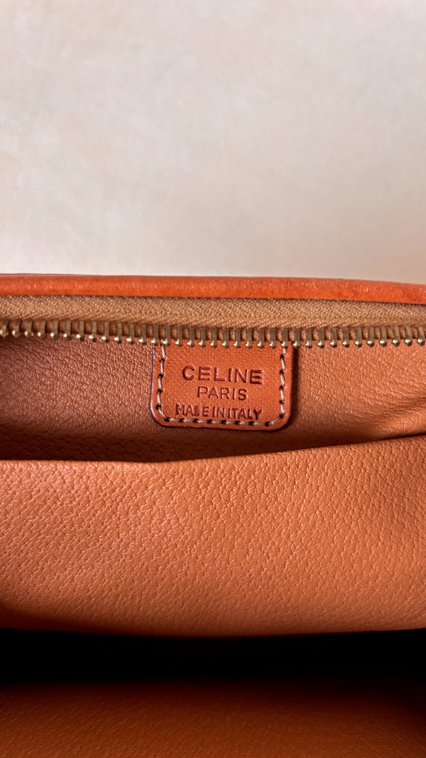 CÉLINE Pochette Triomphe