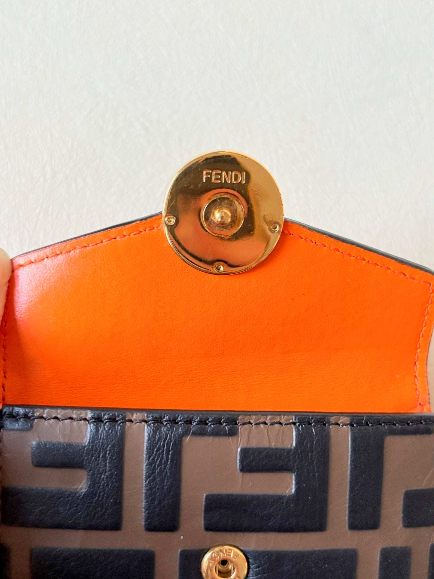 Fendi Portefeuille cuir FF