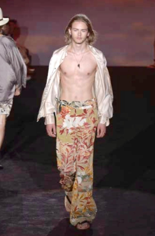 GUCCI Blouse à volants 2003
