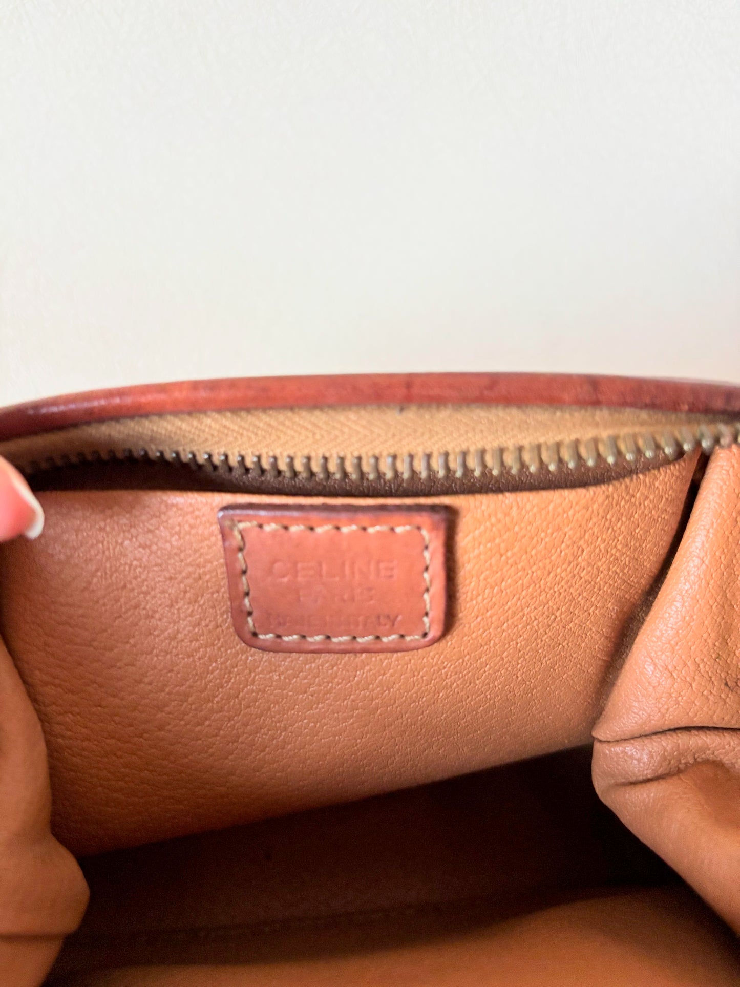 CÉLINE Pochette Triomphe