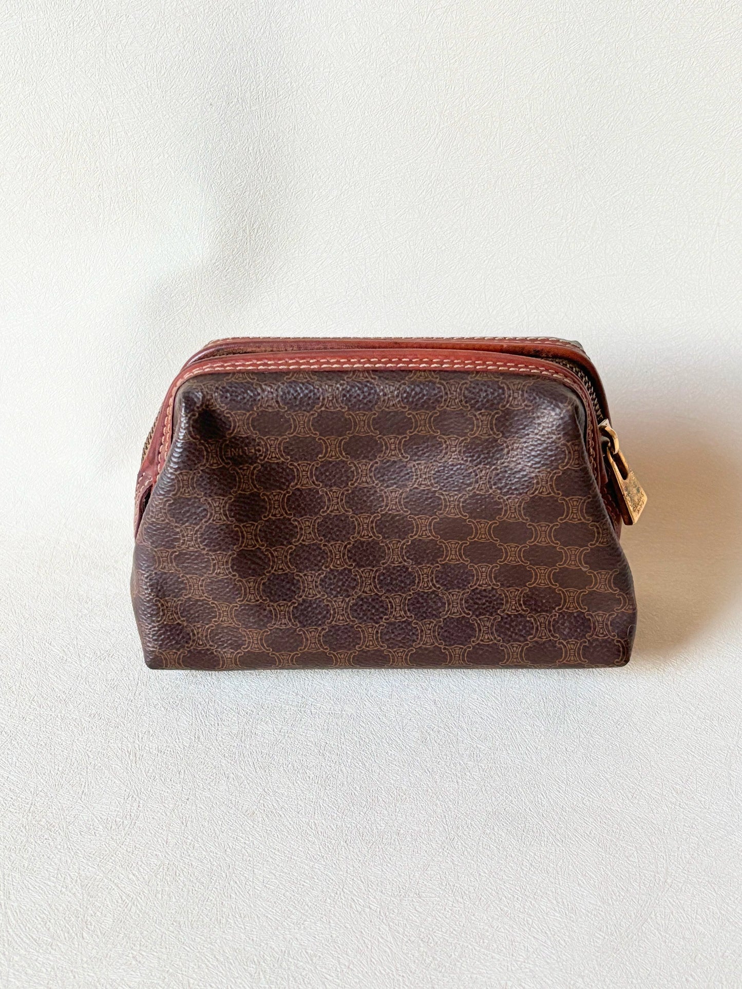 CÉLINE Pochette Triomphe