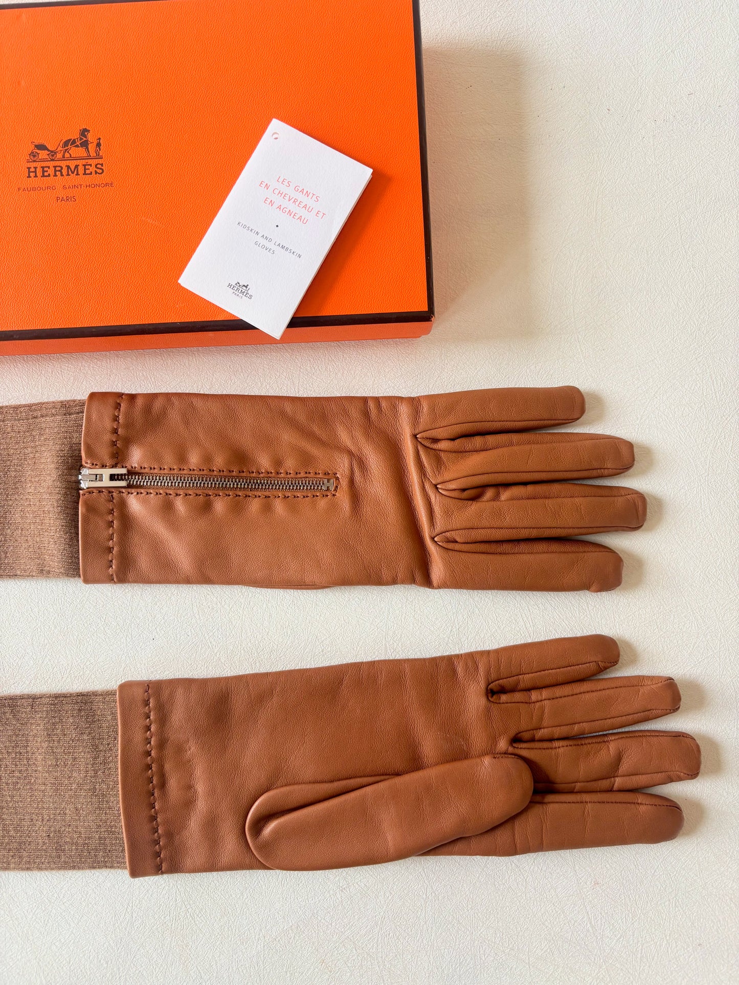 HERMÈS Gants cuir et cachemire