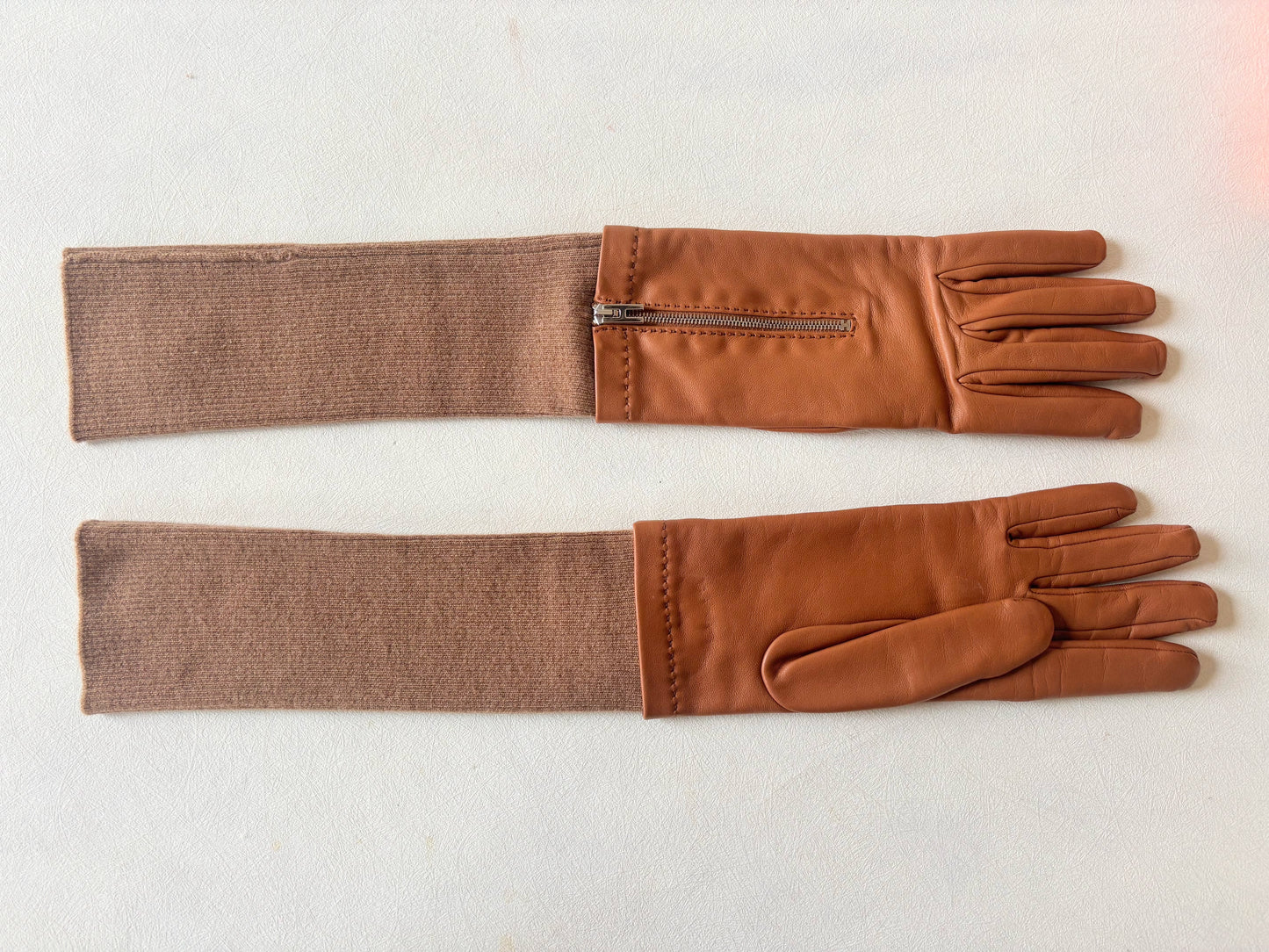 HERMÈS Gants cuir et cachemire