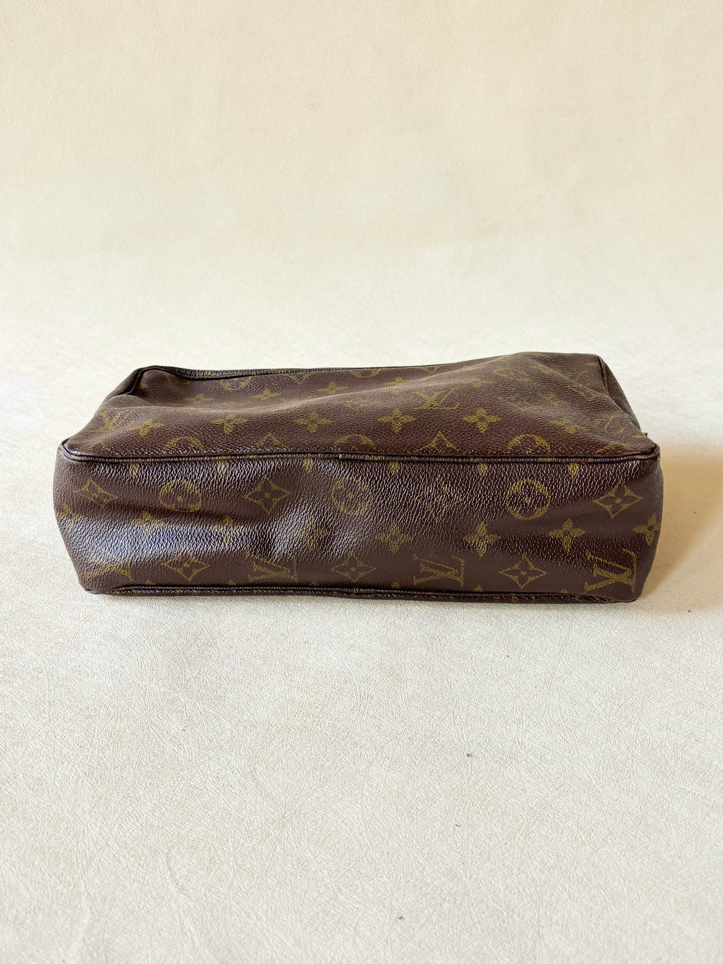 LOUIS VUITTON Pochette