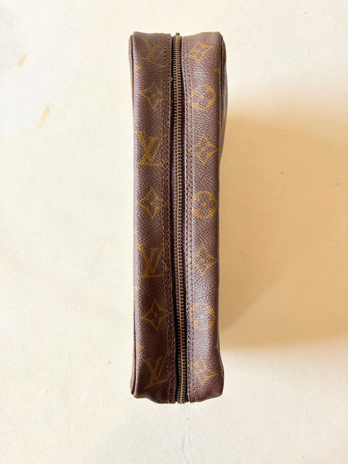 LOUIS VUITTON Trousse