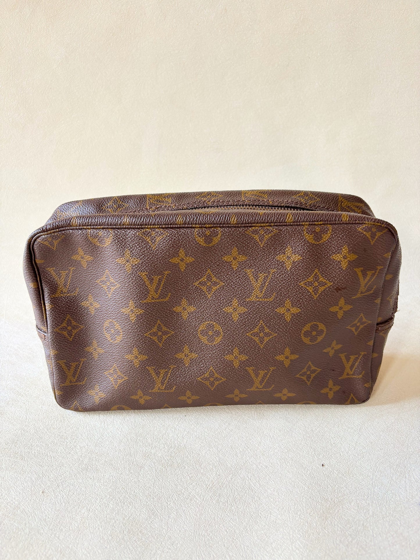 LOUIS VUITTON Trousse