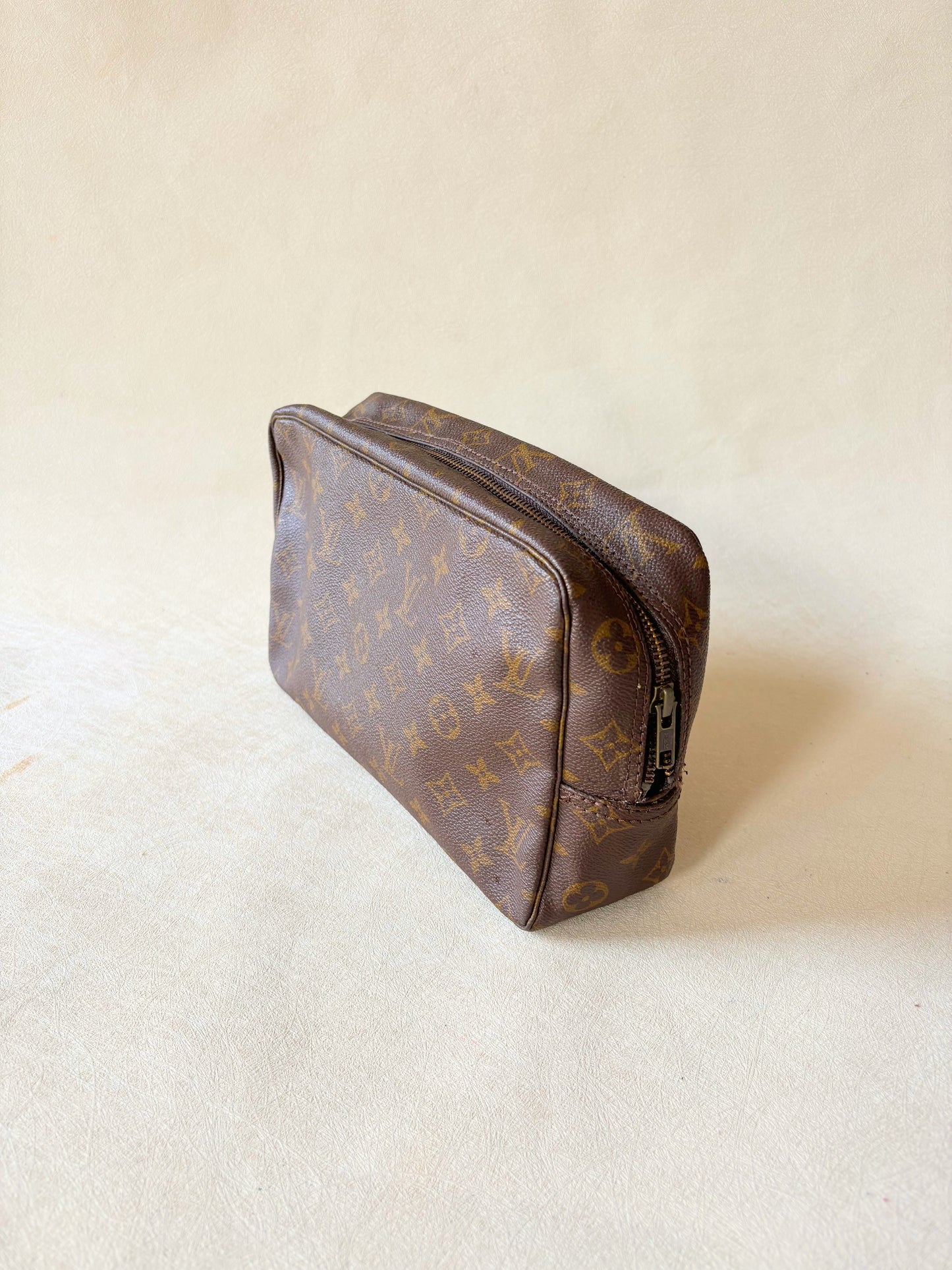 LOUIS VUITTON Trousse