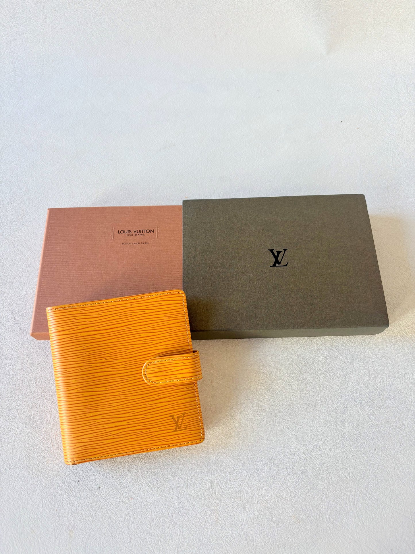 LOUIS VUITTON Portefeuille épi