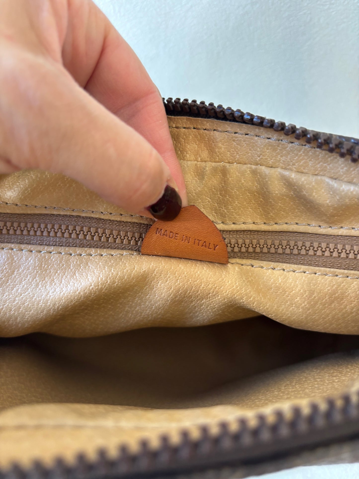 CÉLINE Pochette Triomphe