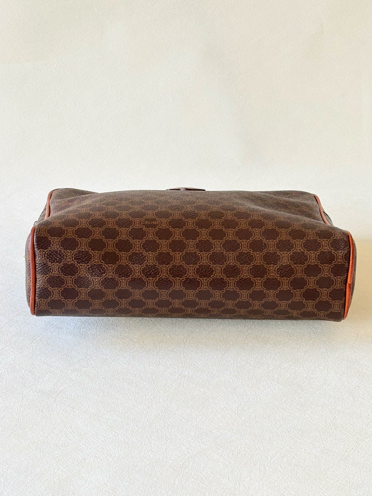 CÉLINE Pochette Triomphe