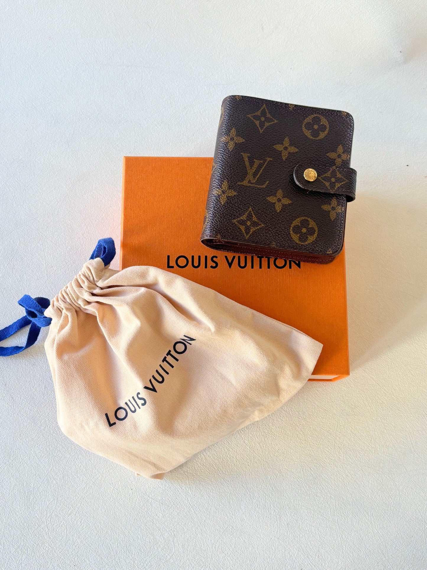 LOUIS VUITTON Portefeuille