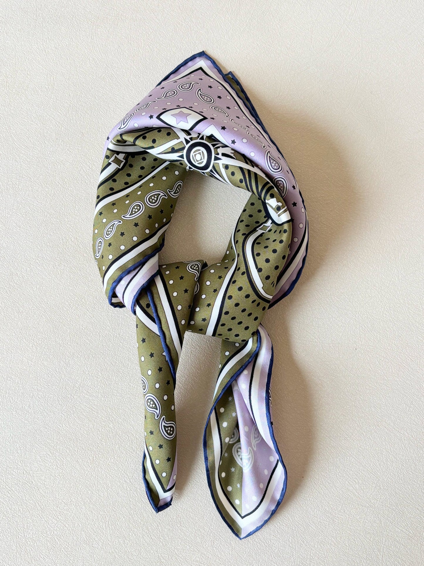 HERMÈS Carré Bandana