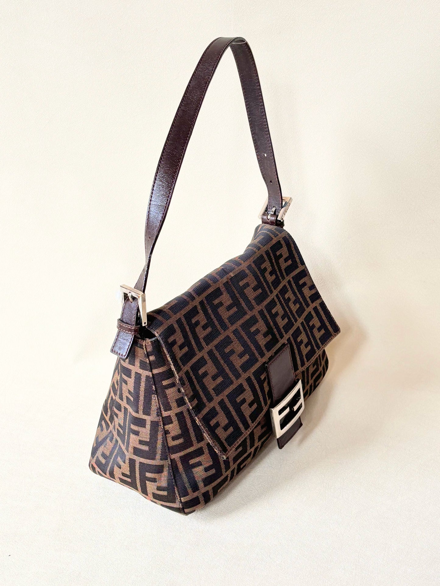 FENDI Sac Mamma Baguette