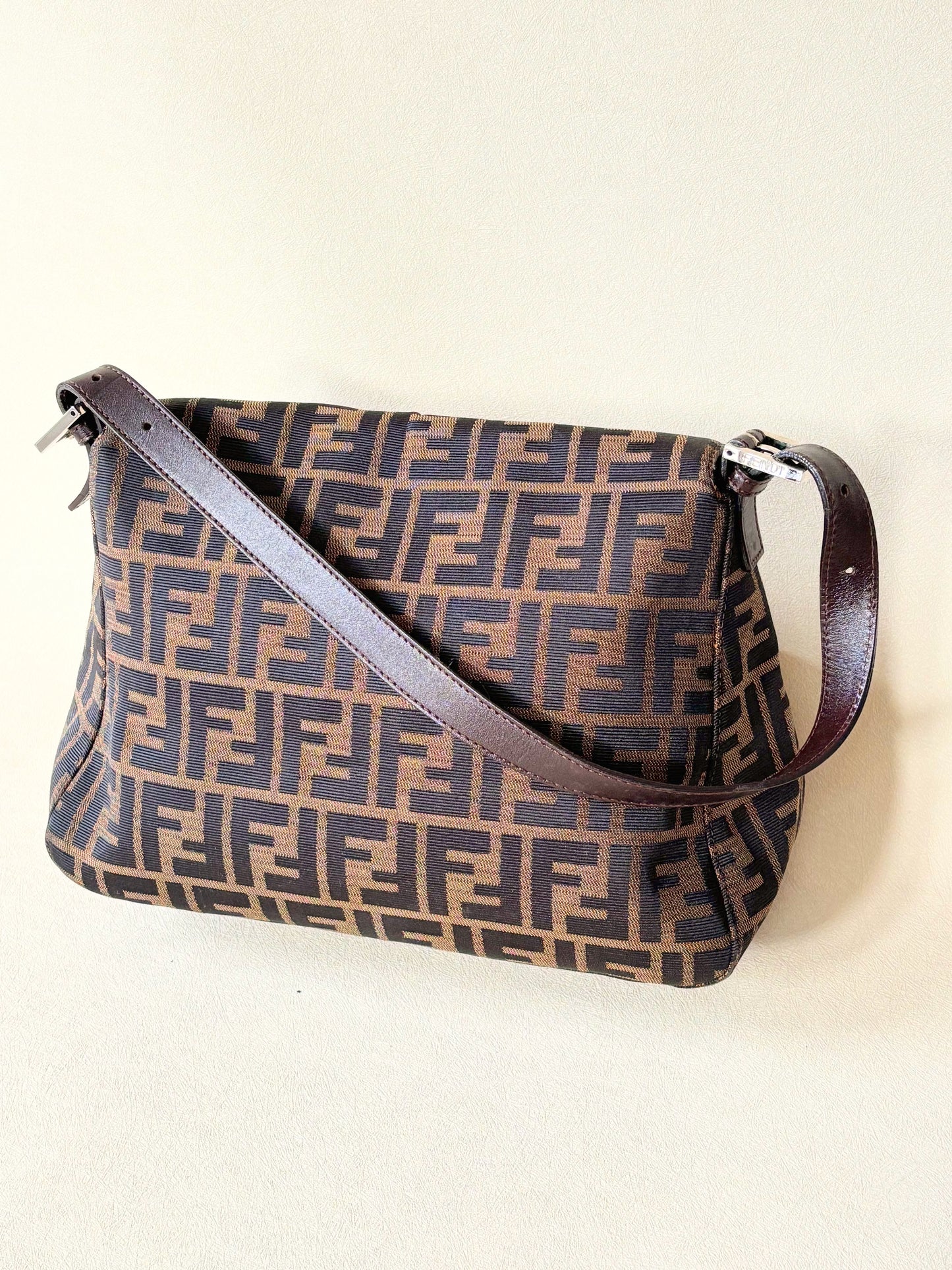 FENDI Sac Mamma Baguette