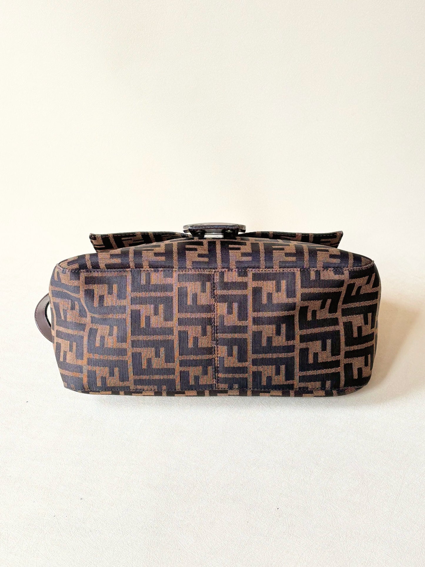 FENDI Sac Mamma Baguette