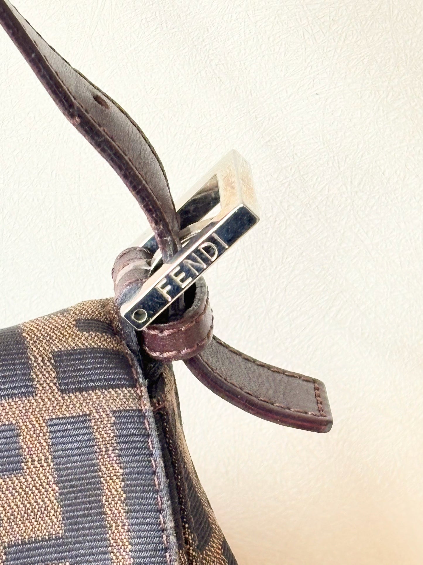 FENDI Sac Mamma Baguette
