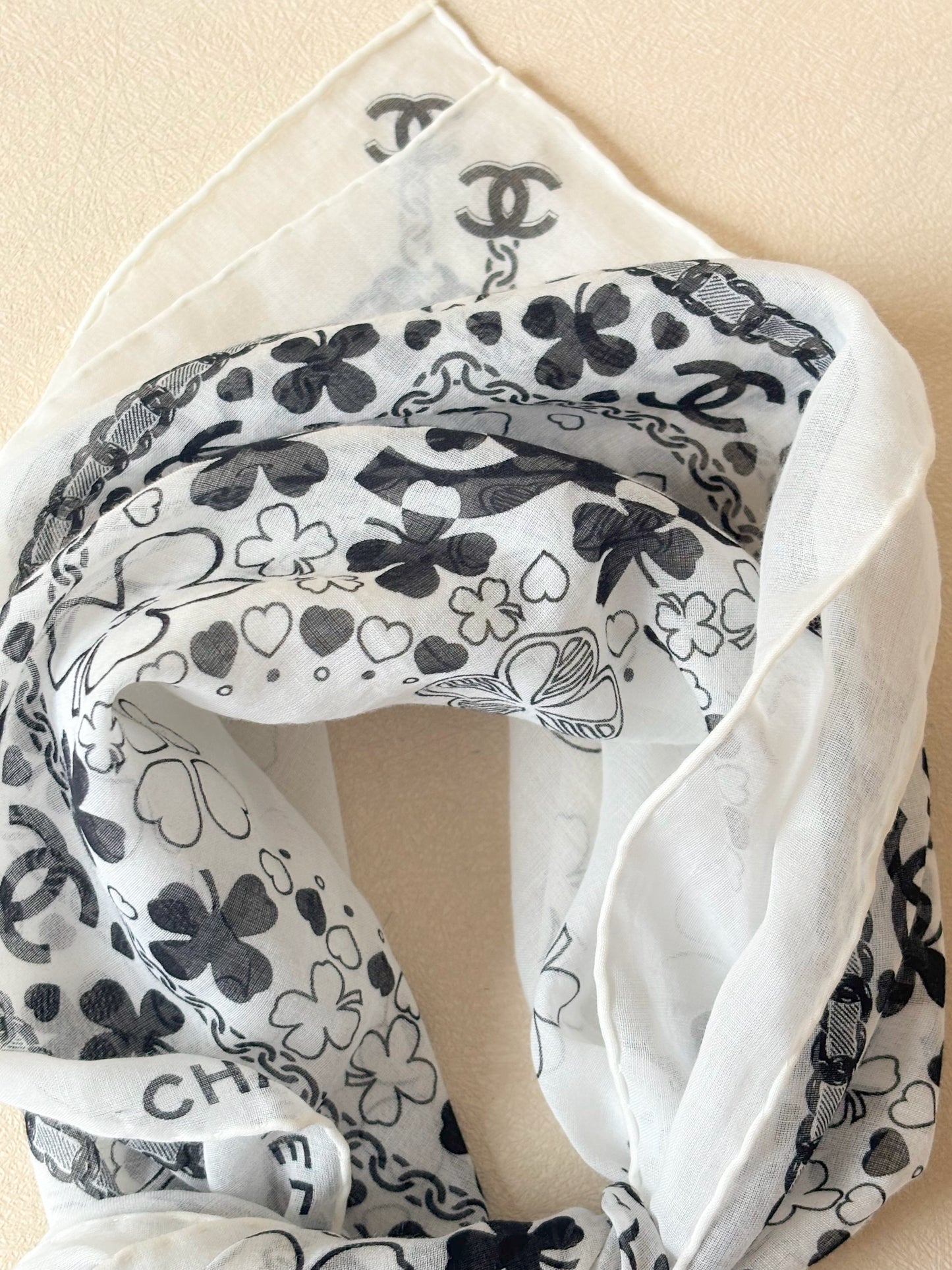CHANEL Carré en coton