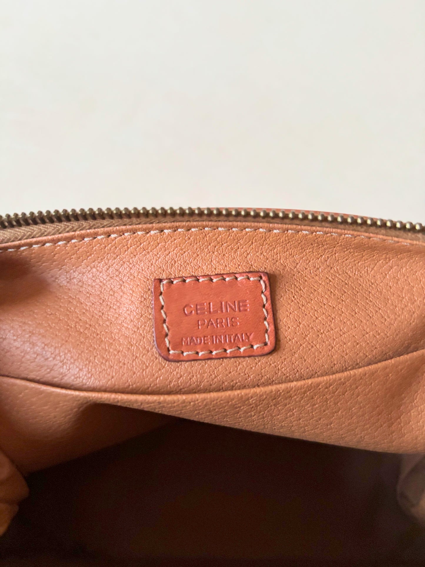 CÉLINE Pochette Triomphe