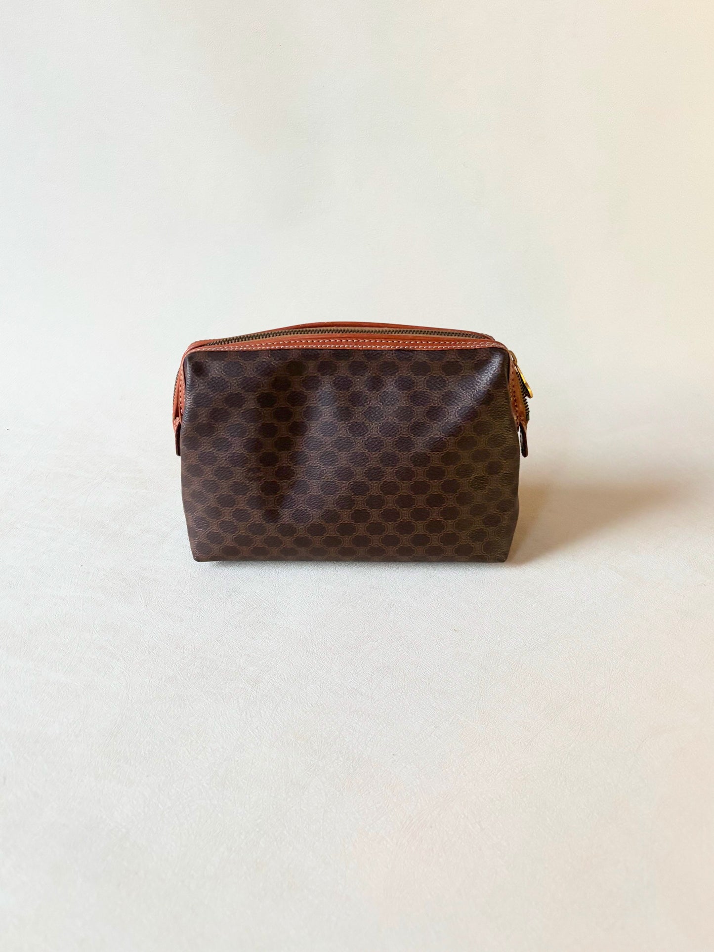 CÉLINE Pochette Triomphe