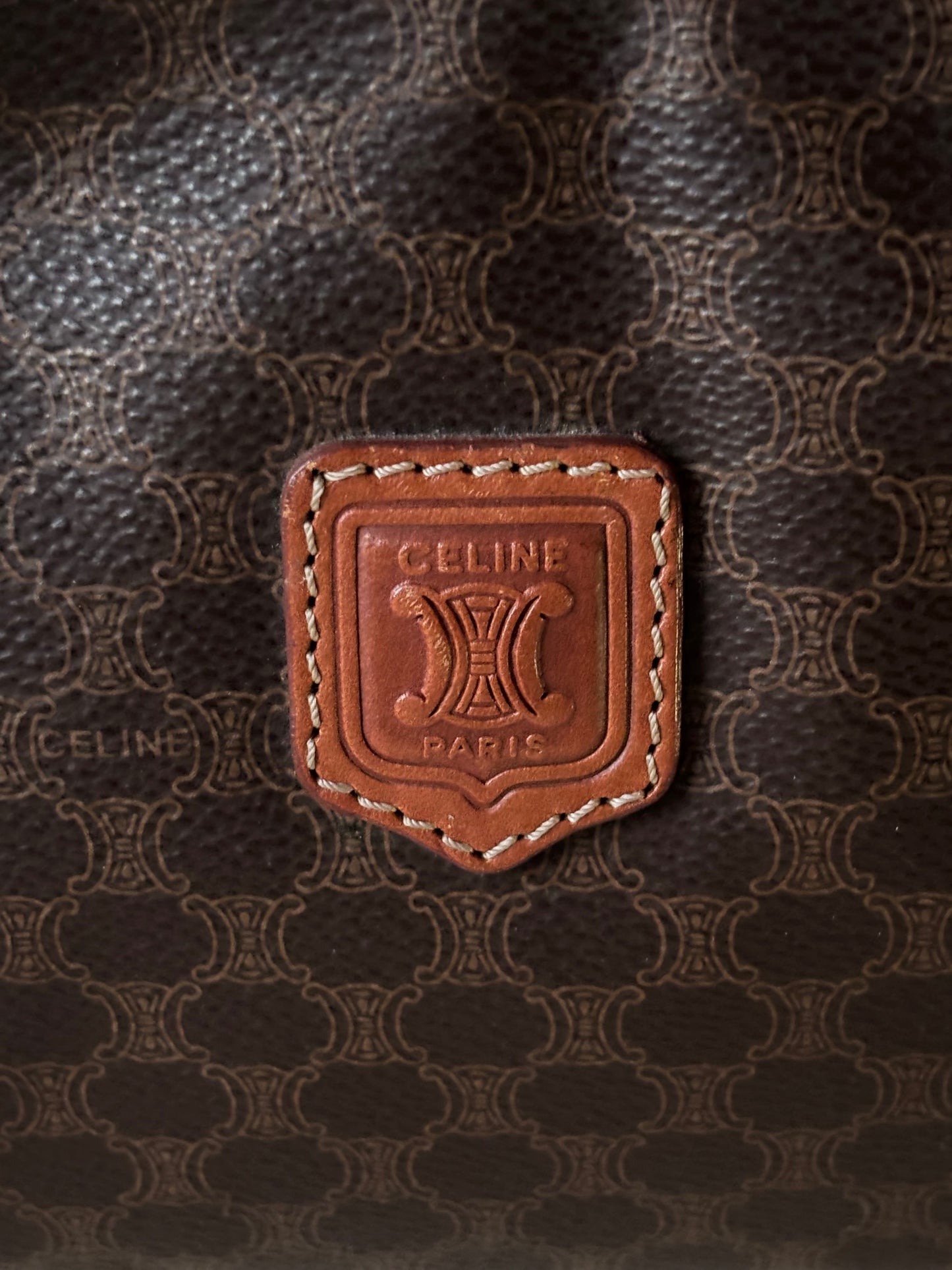 CÉLINE Pochette Triomphe