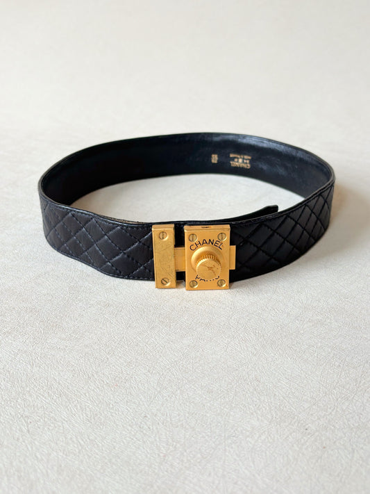 CHANEL Ceinture cuir 1994