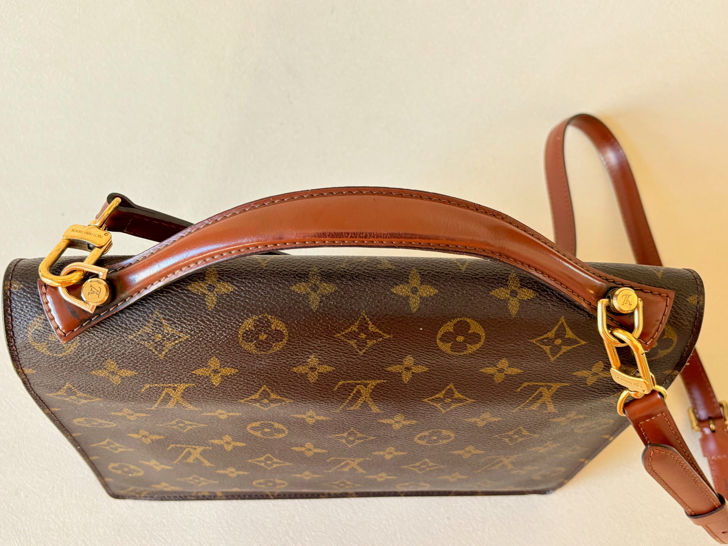LOUIS VUITTON Sac Monceau 26
