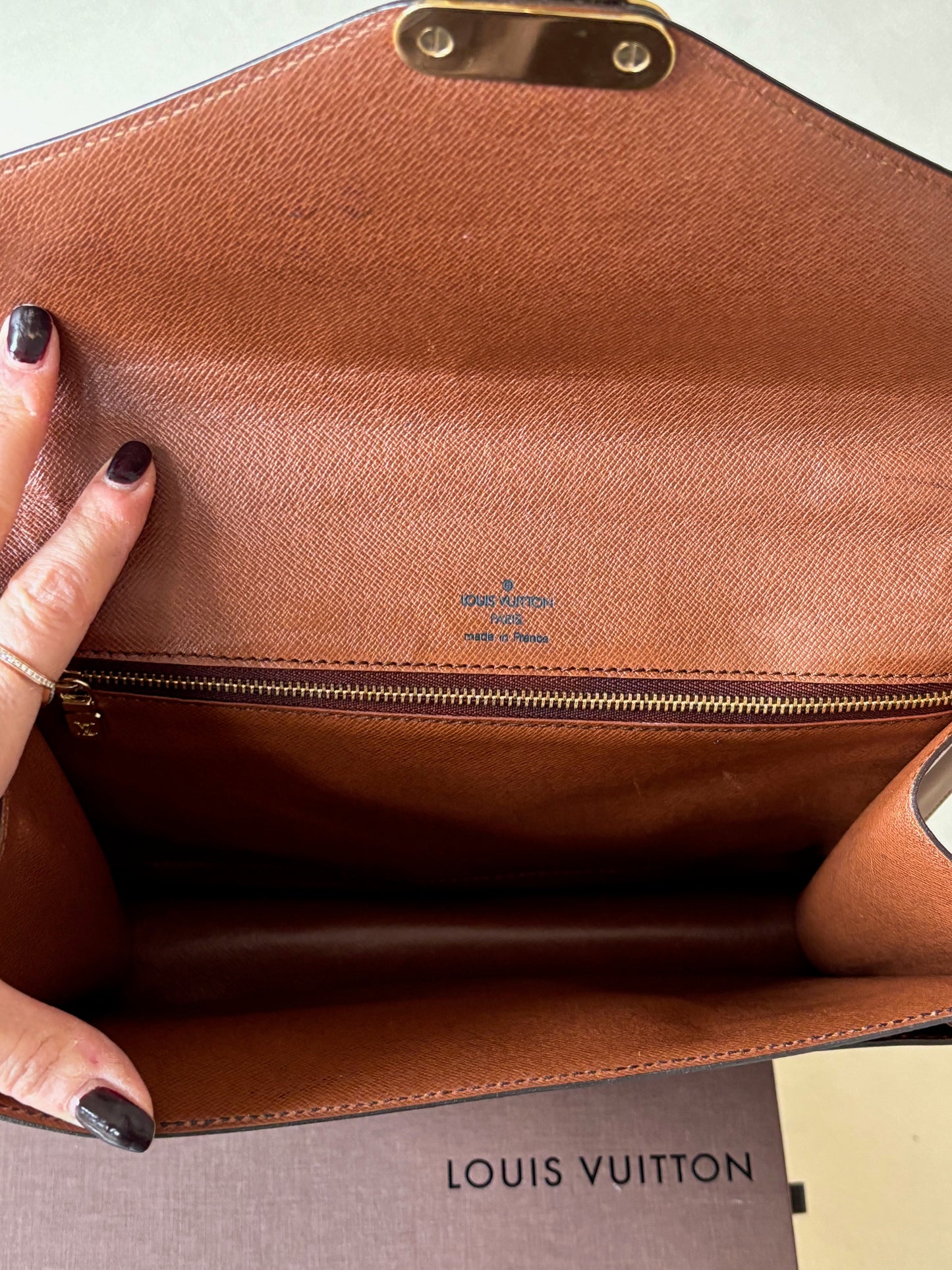 LOUIS VUITTON Sac Monceau