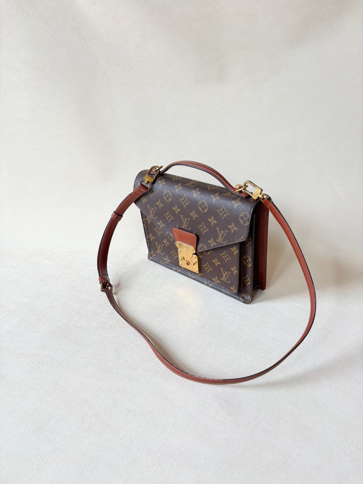 LOUIS VUITTON Sac Monceau