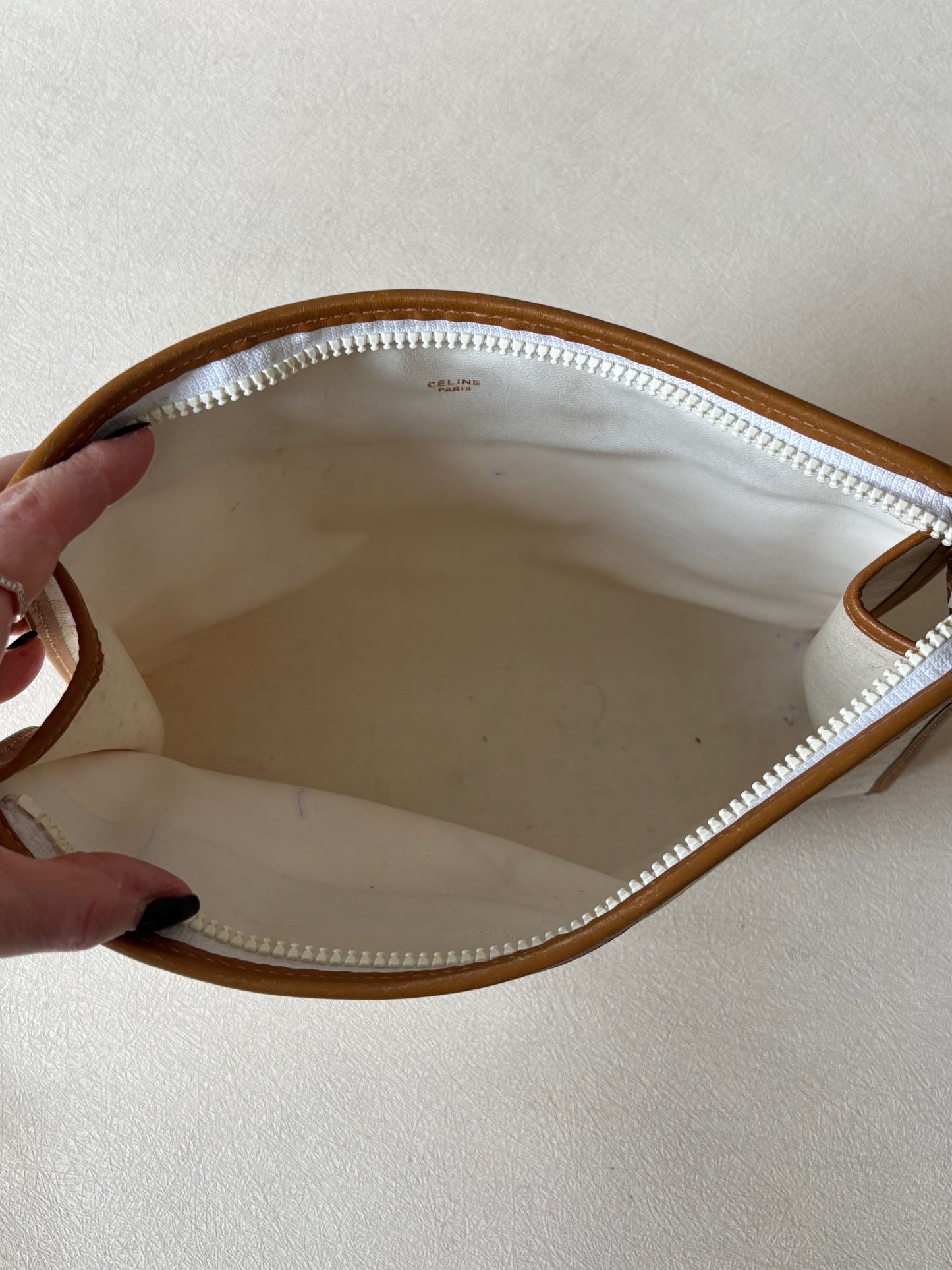 CÉLINE Pochette Triomphe