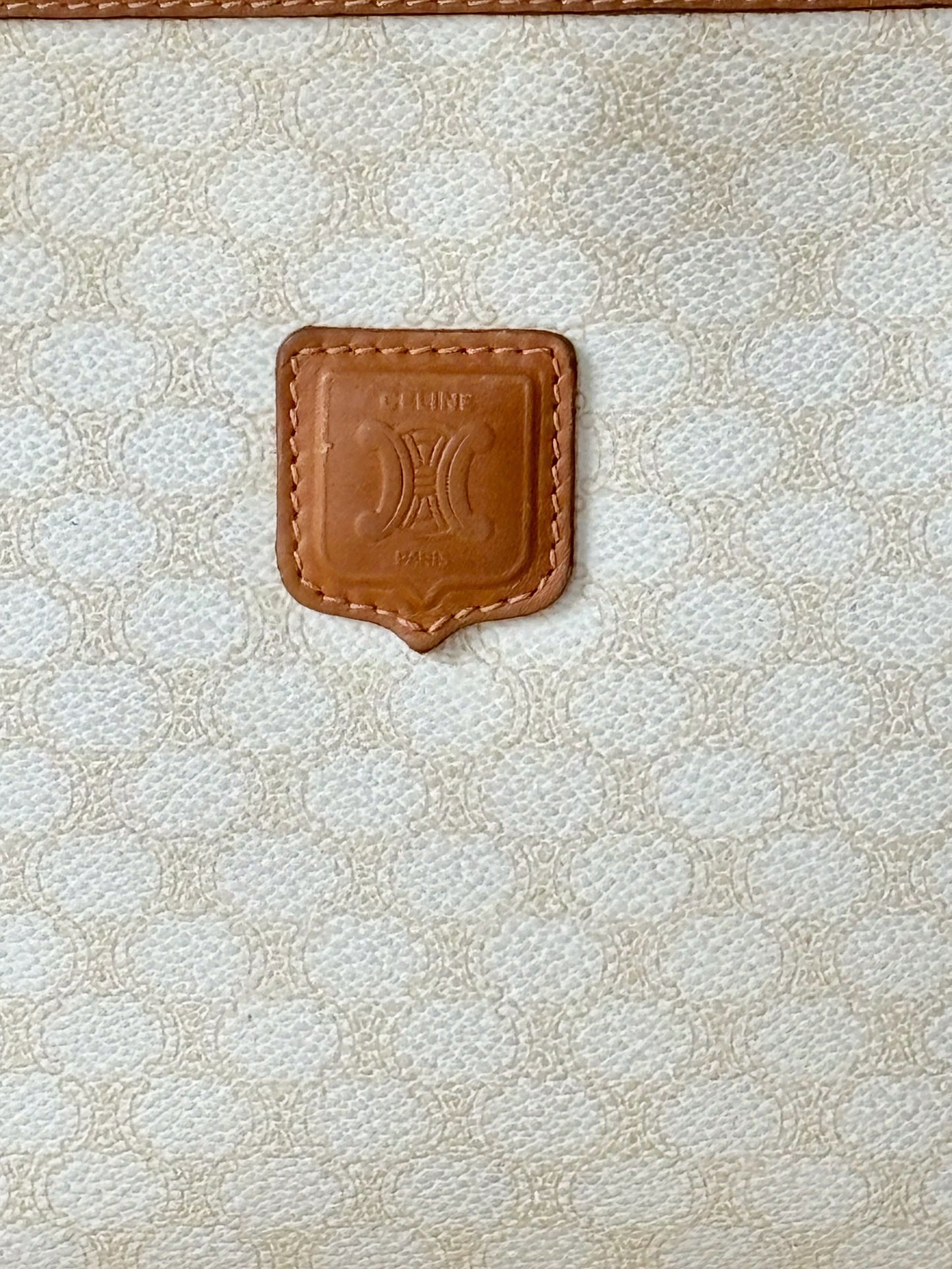 CÉLINE Pochette Triomphe