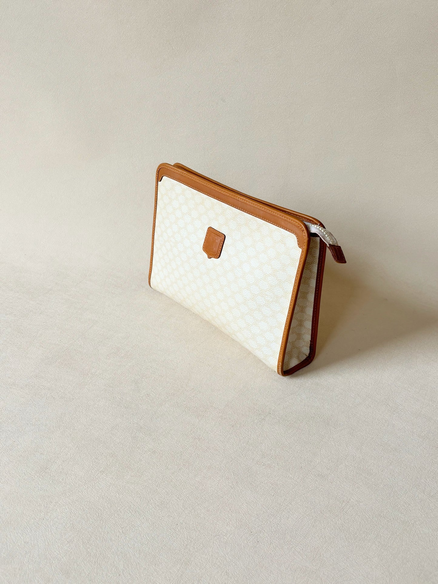 CÉLINE Pochette Triomphe